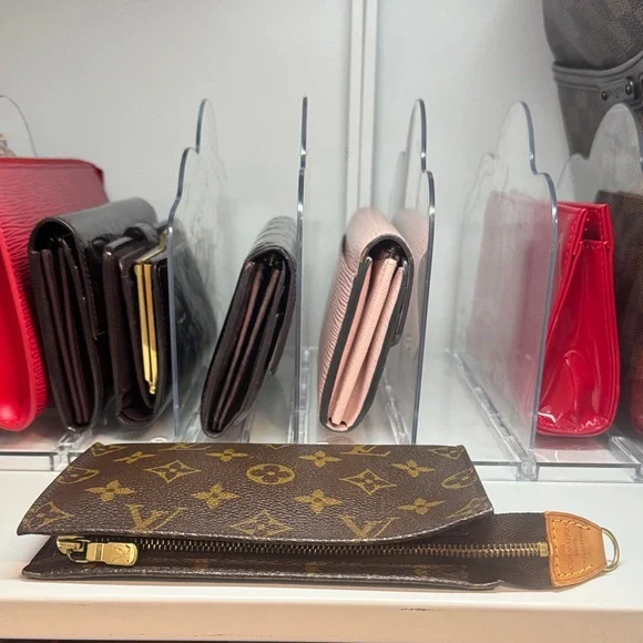 AUTHENTIC Louis Vuitton Brown Monogram mini pochette - Picture 3 of 10